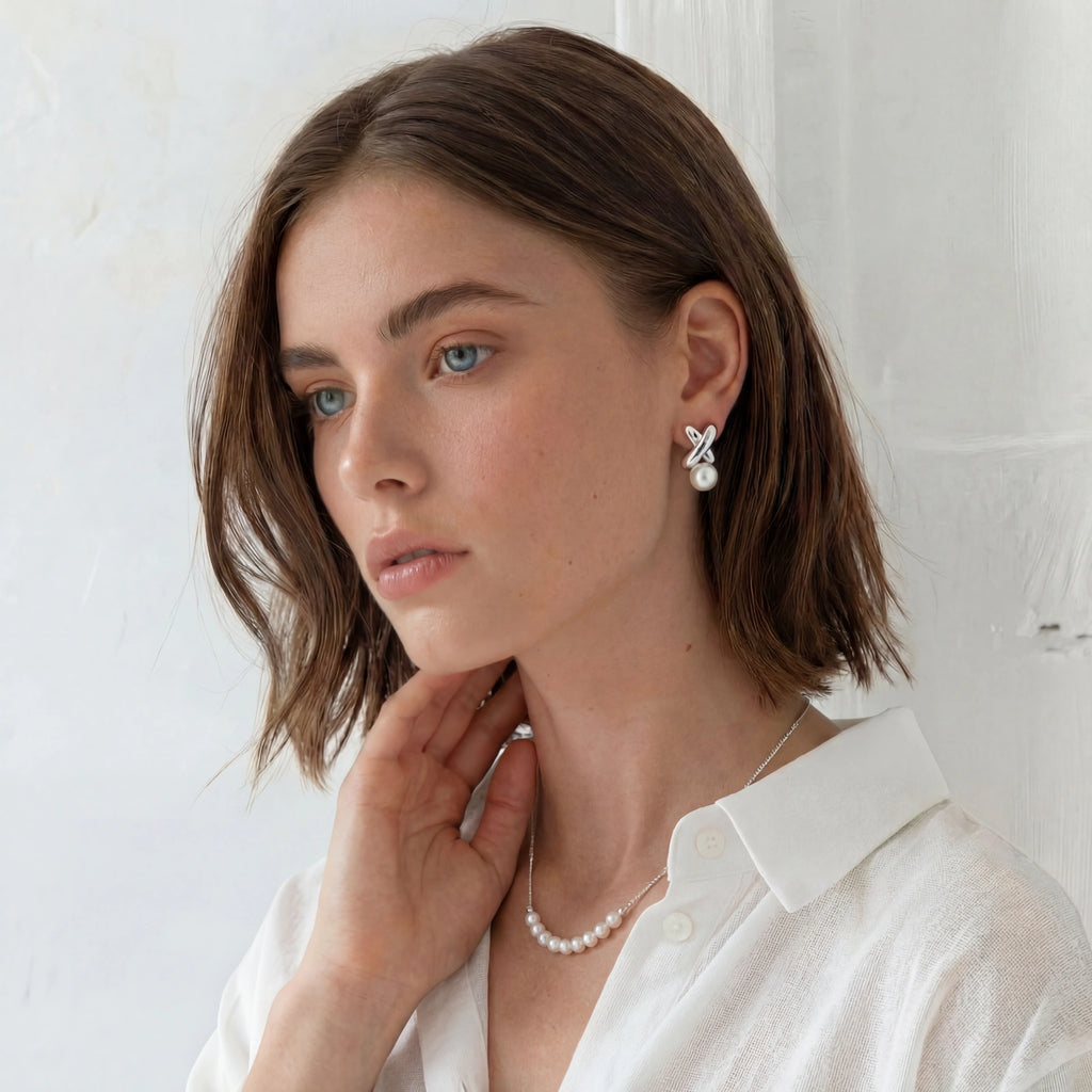 Luna Pearl Arc Necklace by Yspera